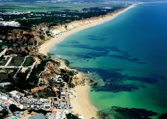 Solmar Garden View, Ac, Wifi, Pool * Olhos de Agua (Albufeira)